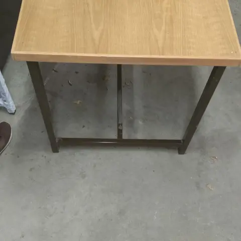 Natrual Table